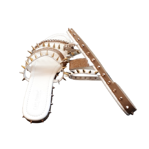 Cape Robin spiked sandals - Picture 5 of 6